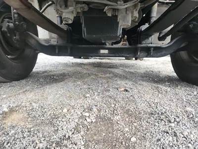 International 9100i Front Axle Assembly