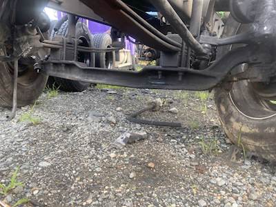 International 9400i Front Axle Assembly