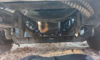 International CT660 Front Axle Assembly