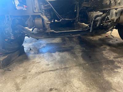 International DuraStar 4300 Front Axle Assembly