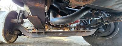 International DuraStar 4300 Front Axle Assembly
