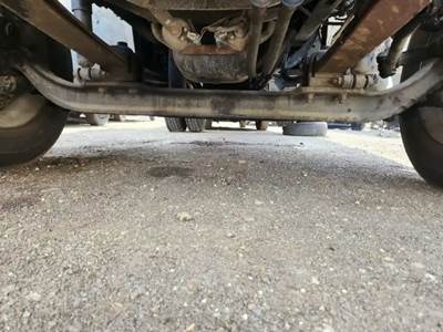 International DuraStar 4400 Front Axle Assembly