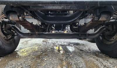 International F2554 Front Axle Assembly for a 1982 International F-2554