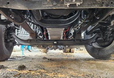 International LT Front Axle Assembly