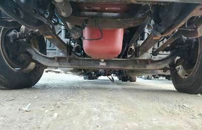 International LT625 Front Axle Assembly