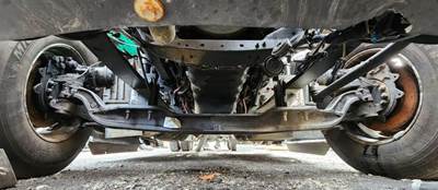 International LT625 Front Axle Assembly