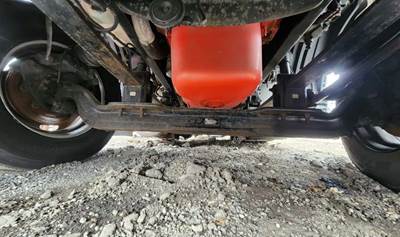 International LT625 Front Axle Assembly