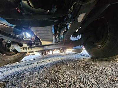 International LT625 Front Axle Assembly