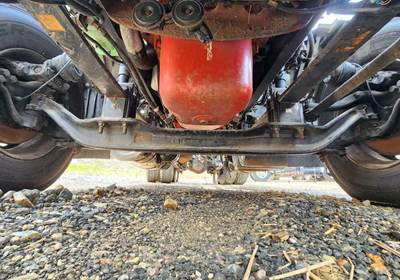 International LT625 Front Axle Assembly