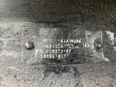 International RH613 Front Axle Assembly