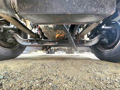 International TranStar 8600 Front Axle Assembly