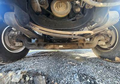 International WorkStar 7400 Front Axle Assembly