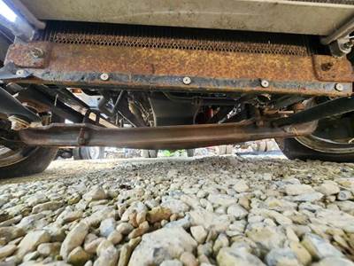 Isuzu NRR Front Axle Assembly