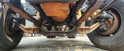 Mack CH613 Front Axle Assembly