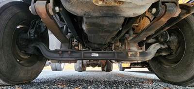 Mack CH613 Front Axle Assembly