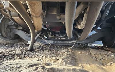 Mack Granite GU533 Front Axle Assembly for a 2018 Mack GU533