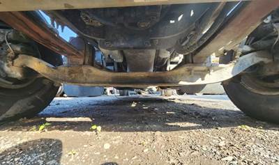 Mack Pinnacle CHU613 Front Axle Assembly for a 2017 Mack CHU613