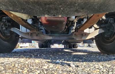 Mack Pinnacle CXU613 Front Axle Assembly for a 2018 Mack CXU613