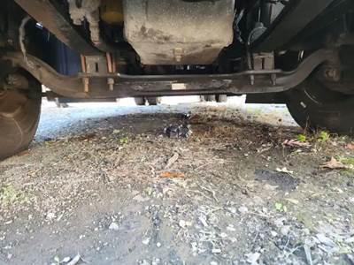 Meritor-Rockwell FF961 Front Axle Assembly for a 2006 Kenworth T600