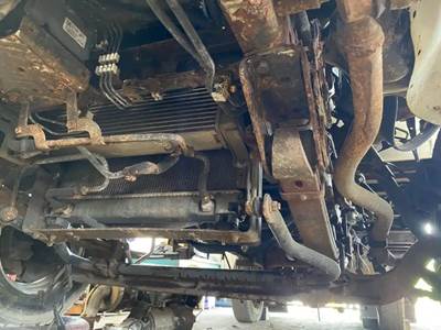 Mitsubishi FEC92S Front Axle Assembly
