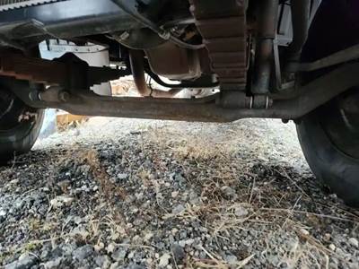 Mitsubishi FM617 Front Axle Assembly