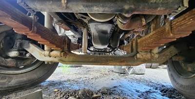 Mitsubishi FM65F Front Axle Assembly