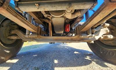 Mitsubishi FM65F Front Axle Assembly