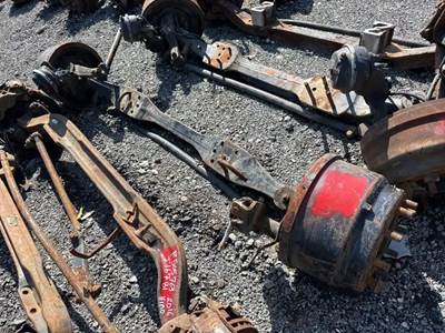 Peterbilt 220 Front Axle Assembly