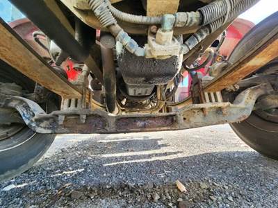 Peterbilt 335 Front Axle Assembly