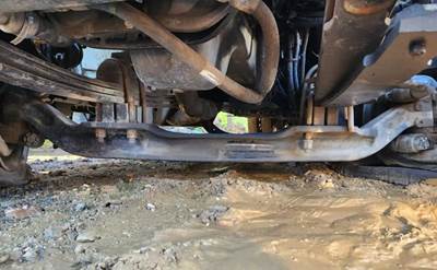 Peterbilt 348 Front Axle Assembly