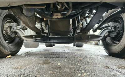 Peterbilt 384 Front Axle Assembly