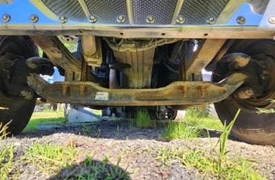 Peterbilt 389 Front Axle Assembly