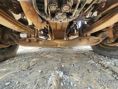 Peterbilt 389 Front Axle Assembly