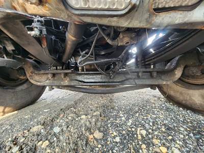 Peterbilt 389 Front Axle Assembly