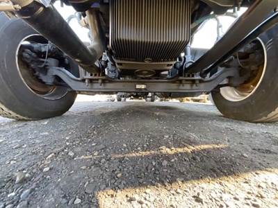 Peterbilt 579 Front Axle Assembly