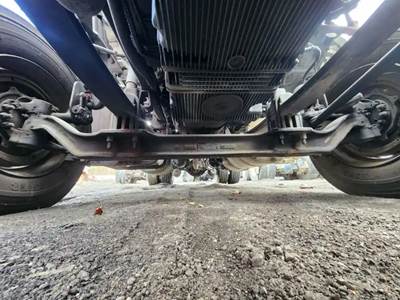 Peterbilt 579 Front Axle Assembly