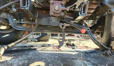 Sterling L7500 Front Axle Assembly