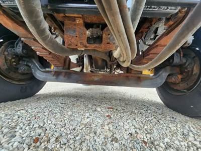 Sterling L7500 Front Axle Assembly