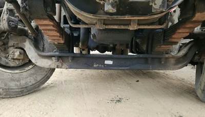 Sterling L9500 Front Axle Assembly