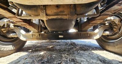 Sterling L9500 Front Axle Assembly