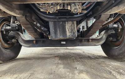 Sterling L9500 Front Axle Assembly