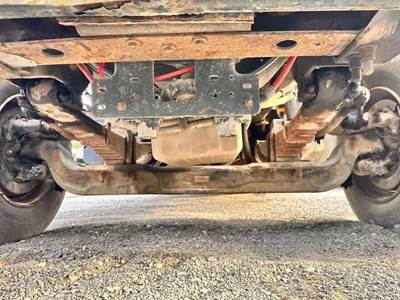 Sterling L9500 Front Axle Assembly