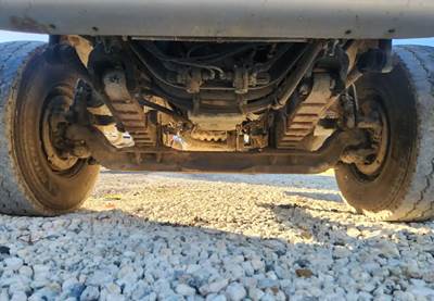 Sterling L9500 Front Axle Assembly