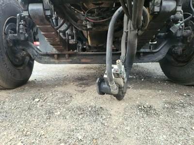Sterling LT8500 Front Axle Assembly