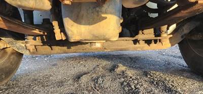 Volvo / WhiteGMC WG64T Front Axle Assembly for a 1995 Volvowhitegmc WG64T