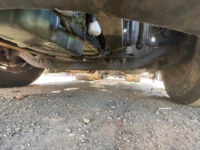 Volvo VNL Front Axle Assembly