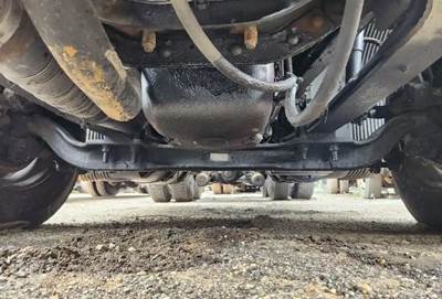 Volvo VNL Front Axle Assembly