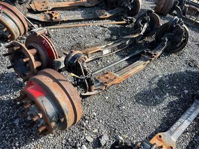 Volvo VNL Front Axle Assembly