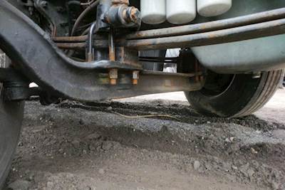 Volvo VNM Front Axle Assembly