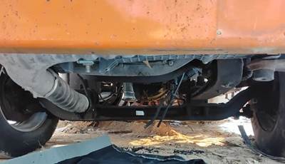 Volvo VNM Front Axle Assembly